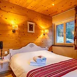 - Restaurant Le Couchetat Hotel