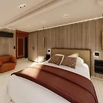 - Restaurant Le Couchetat Hotel 3*