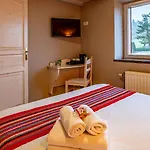 - Restaurant Le Couchetat Hotel
