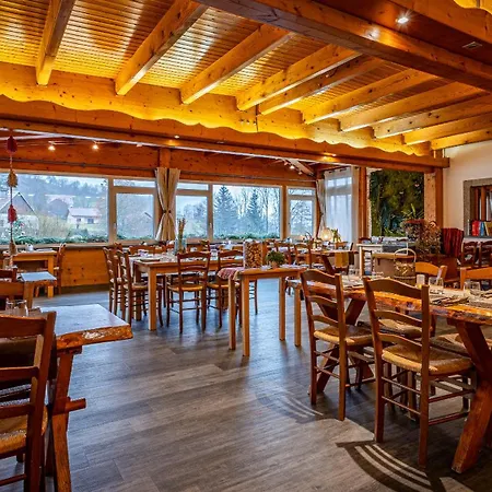 - Restaurant Le Couchetat