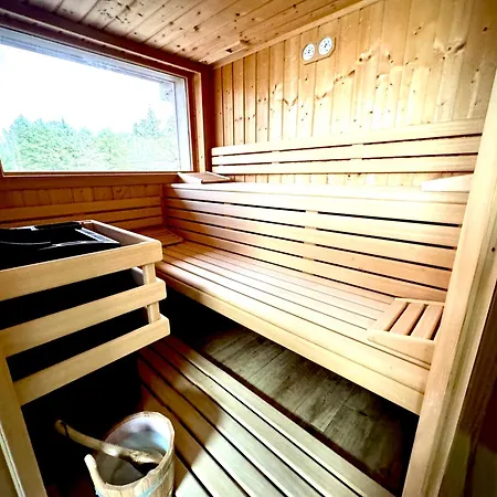 - Restaurant Le Couchetat Hotell La Bresse