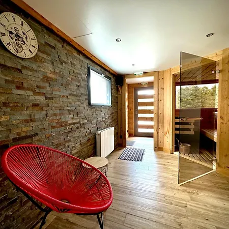 - Restaurant Le Couchetat Ла-Бресс