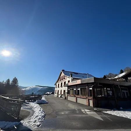 - Restaurant Le Couchetat 2* La Bresse