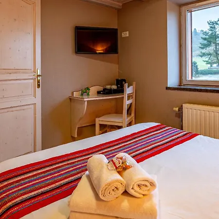 - Restaurant Le Couchetat Hotel