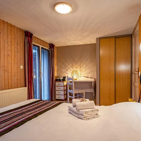 Hotel - Restaurant Le Couchetat 2*