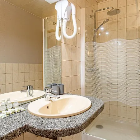 - Restaurant Le Couchetat Hotel La Bresse