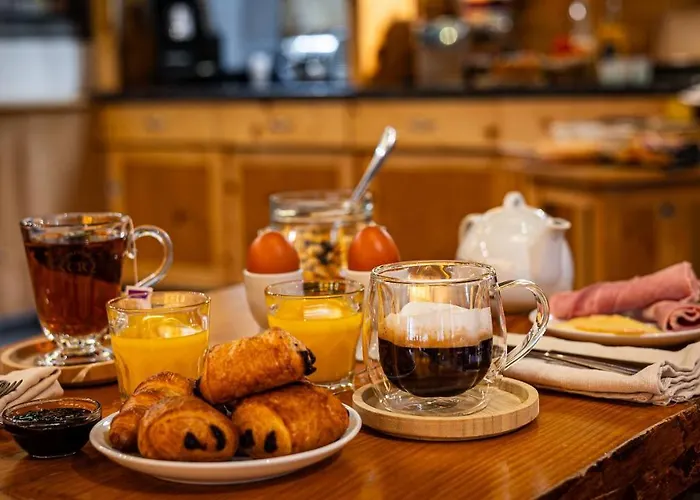 - Restaurant Le Couchetat Hotel 3*