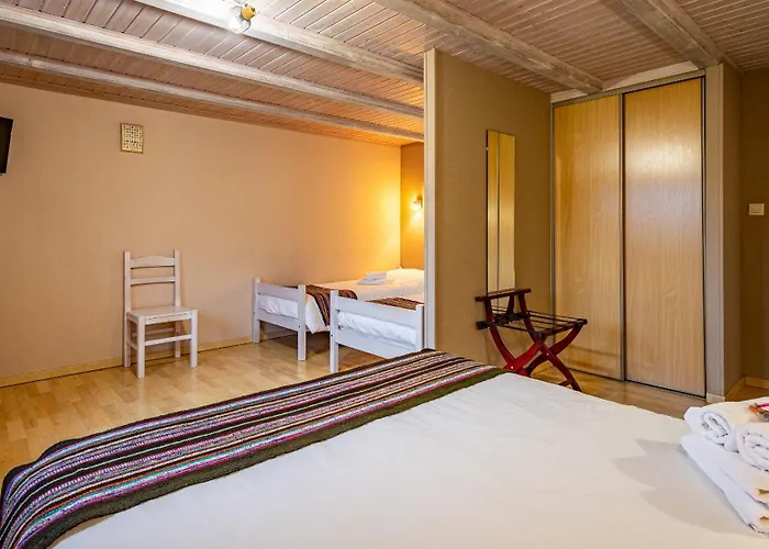 - Restaurant Le Couchetat