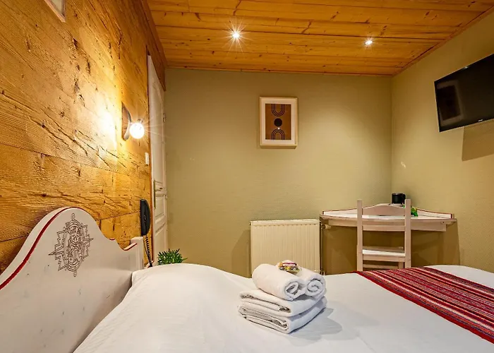 - Restaurant Le Couchetat Hotel 3*