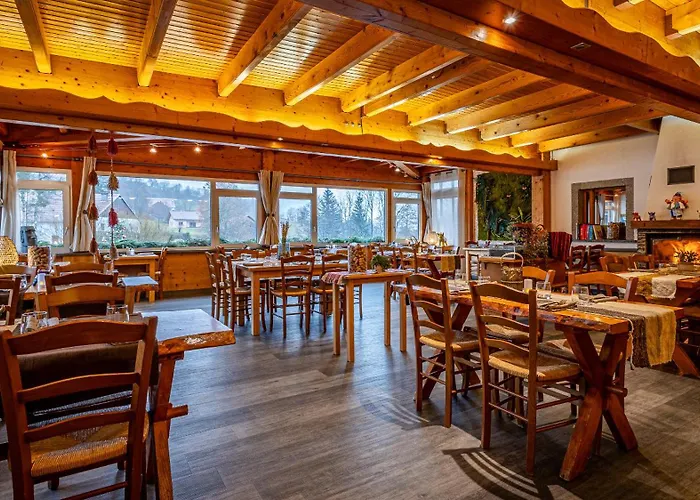 - Restaurant Le Couchetat