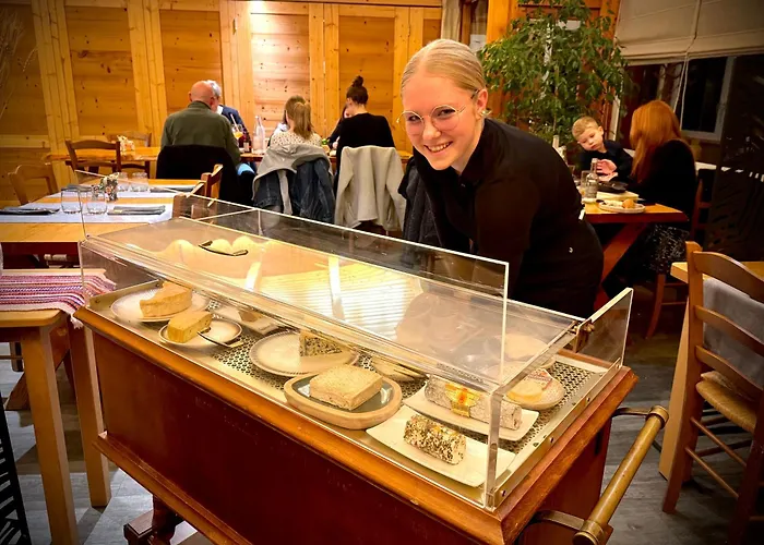 - Restaurant Le Couchetat Hotel La Bresse