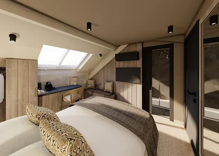 - Restaurant Le Couchetat Hotel 3*